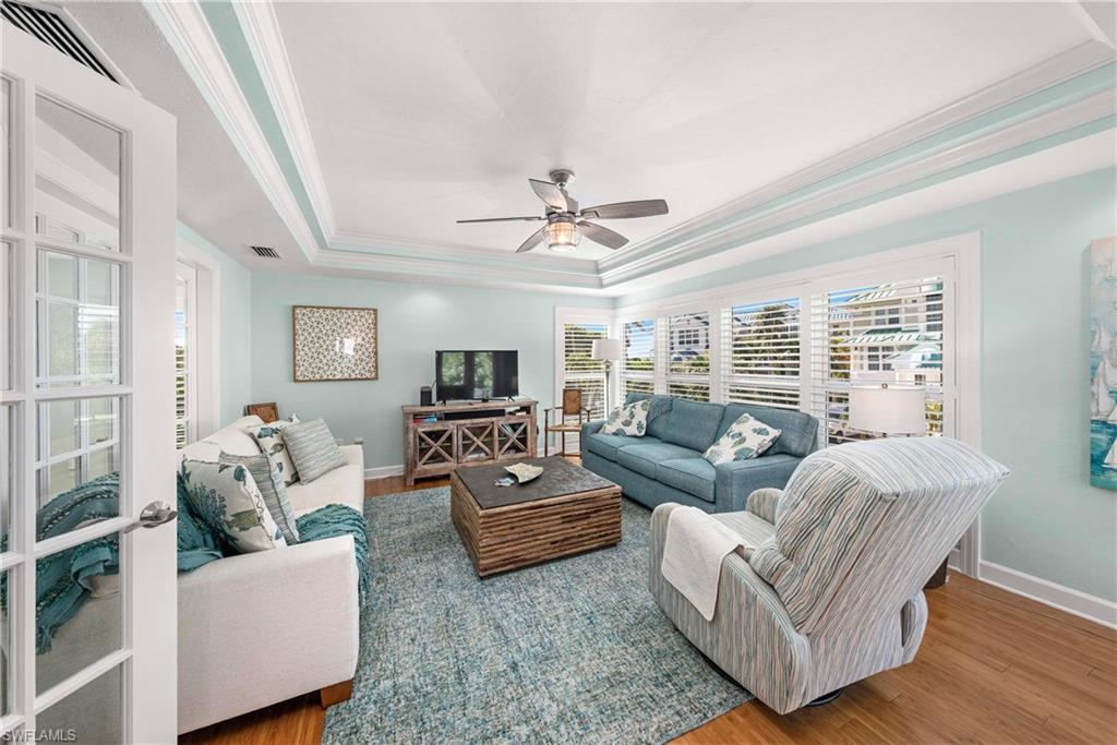 408 Bella Vista WAY E photo 10