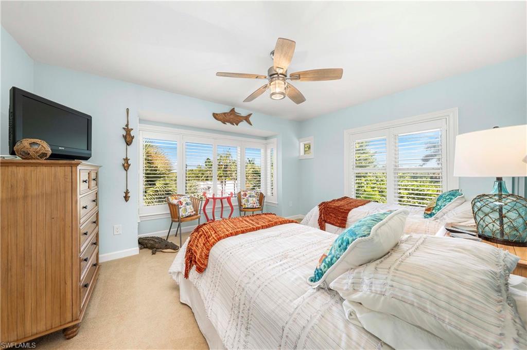 408 Bella Vista WAY E photo 28