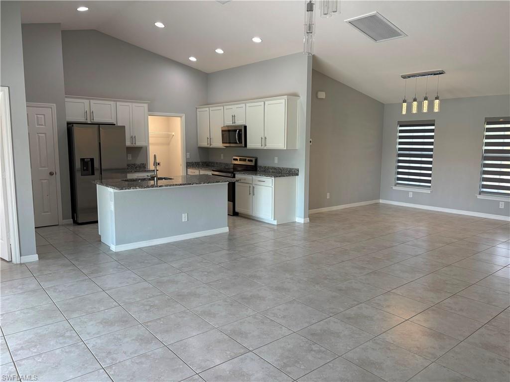 4602 NW 36th PL photo 11