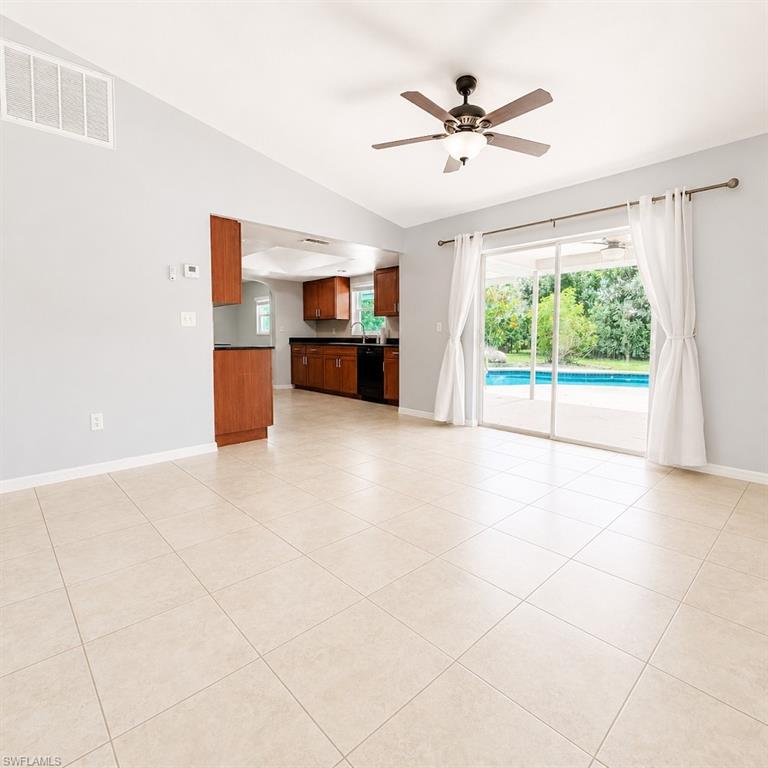 124 SE 27th ST