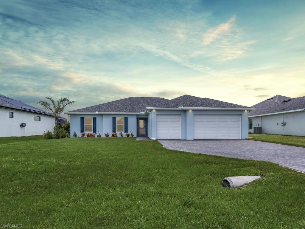3505 SW 8th CT