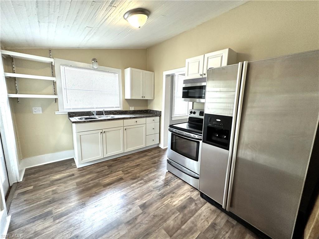 1792 Hough ST photo 7