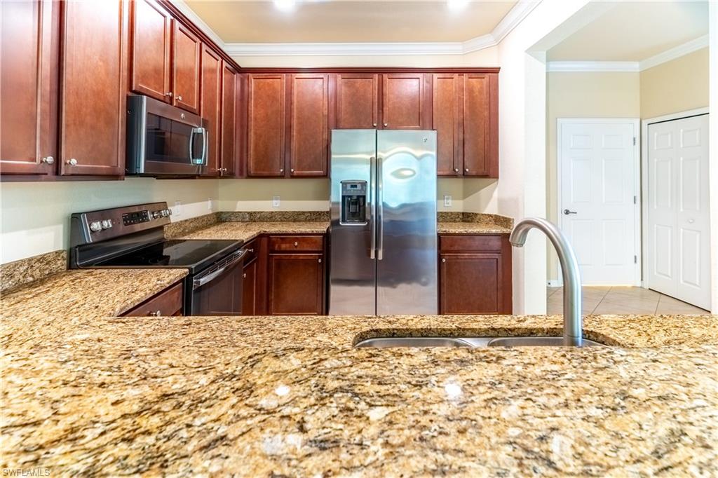 10274 Via Colomba CIR photo 9