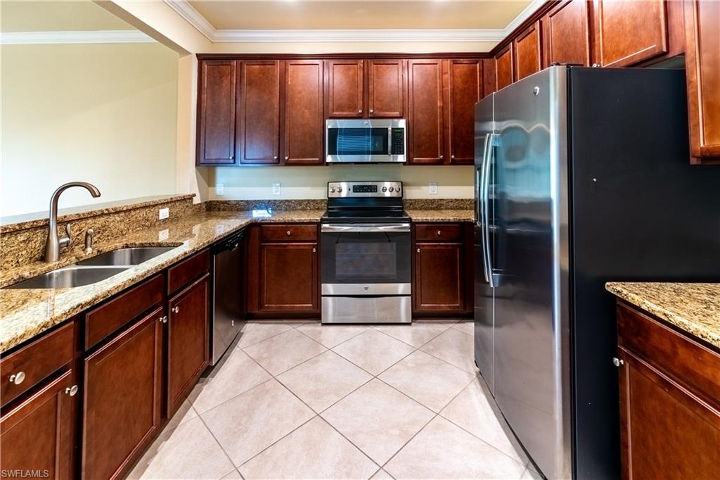 10274 Via Colomba CIR photo 11