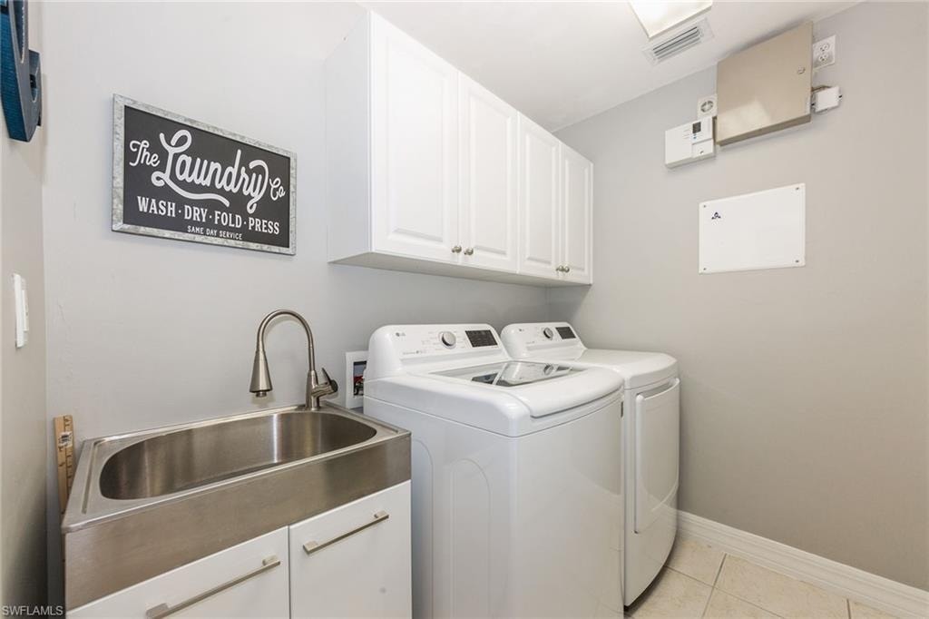 2438 Butterfly Palm DR photo 13