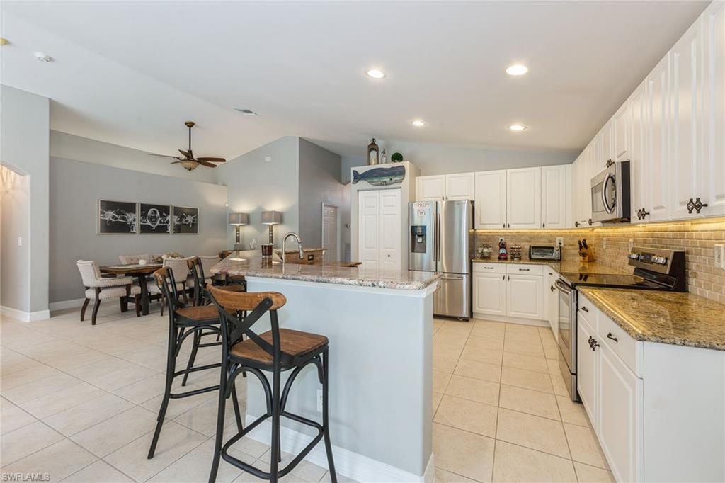 2438 Butterfly Palm DR photo 7