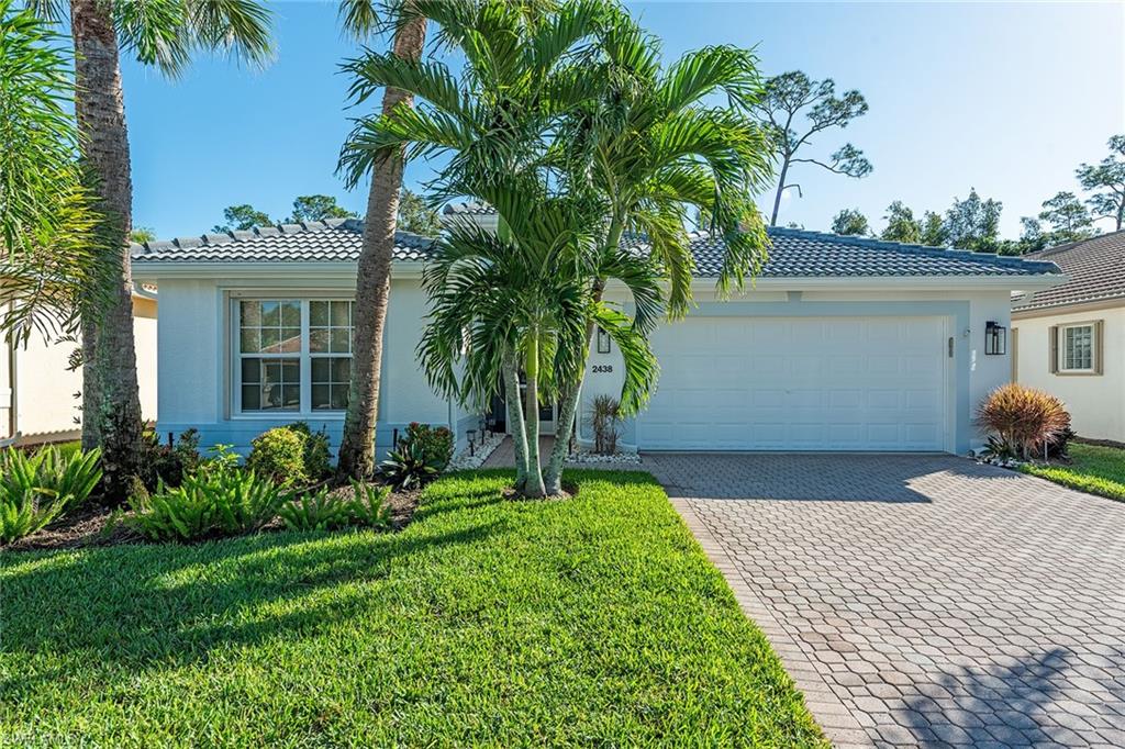 2438 Butterfly Palm DR