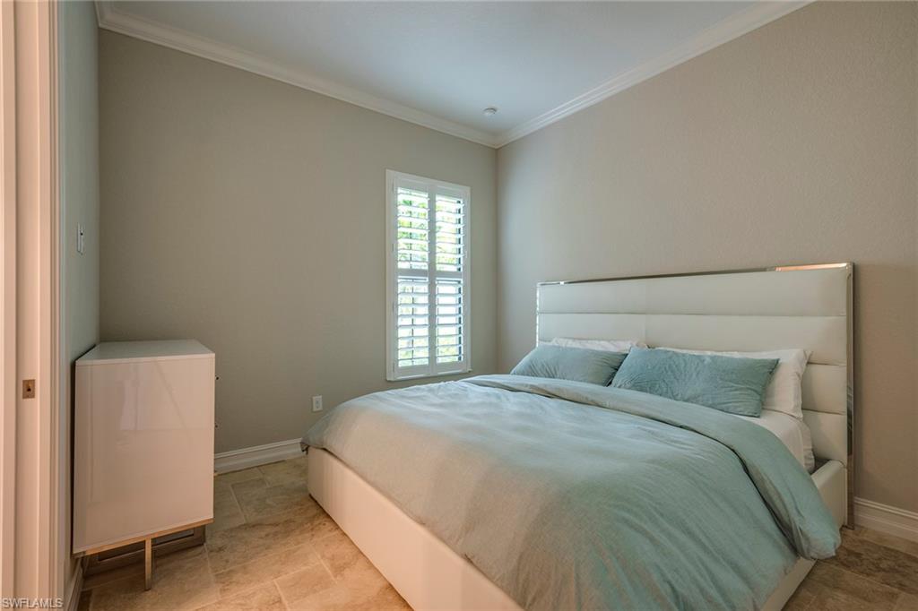 6560 Roma WAY photo 13