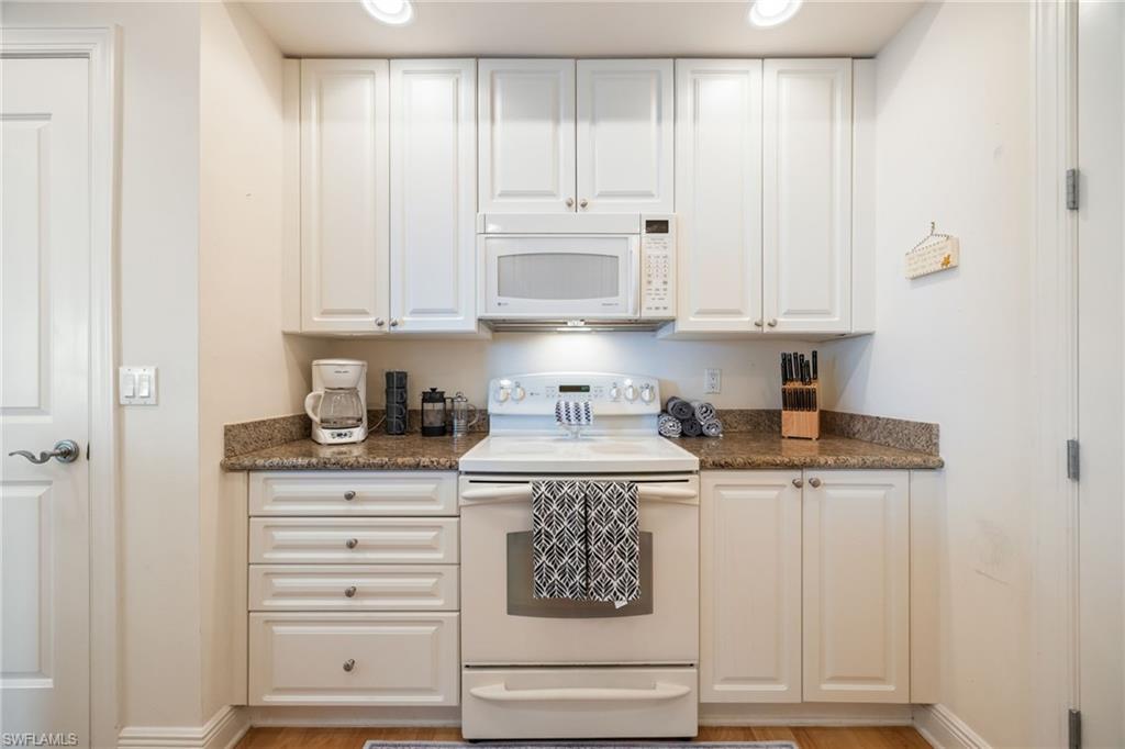 2825 Palm Beach BLVD 719 photo 17