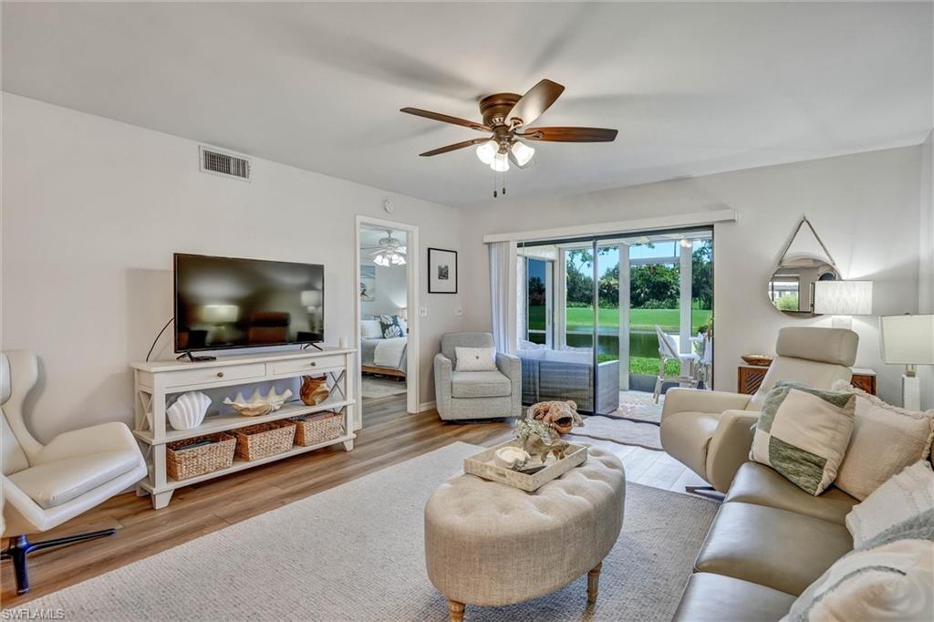 7340 Saint Ives WAY 3102 photo 15
