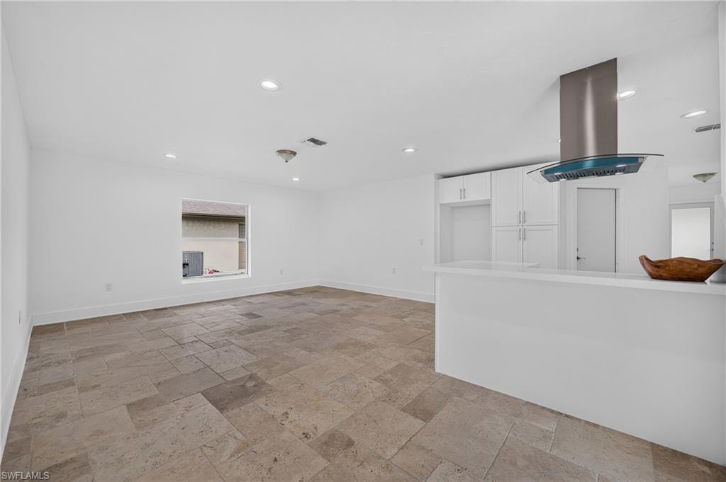 6049 Perthshire LN photo 17