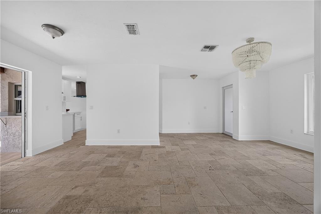 6049 Perthshire LN photo 7