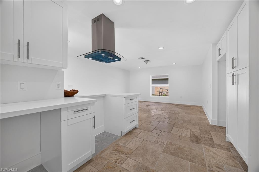 6049 Perthshire LN photo 15
