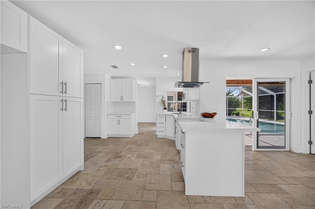 6049 Perthshire LN photo 11