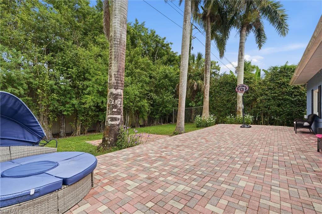 GREAT OUTDOOR SPACE!!