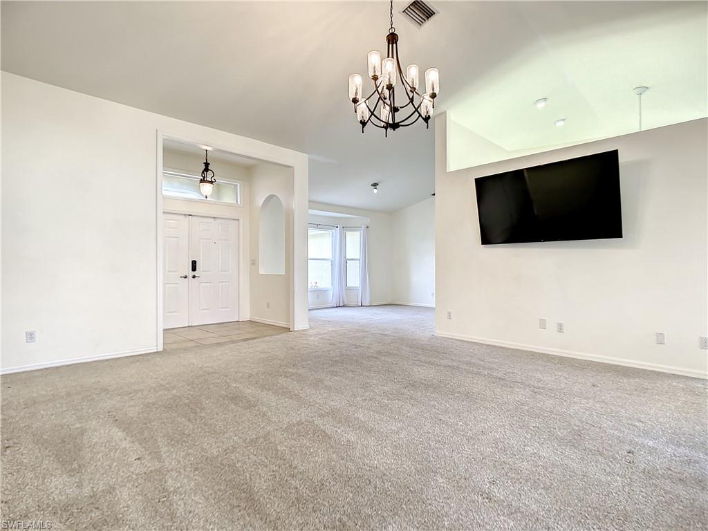 2129 Viscaya PKWY photo 6