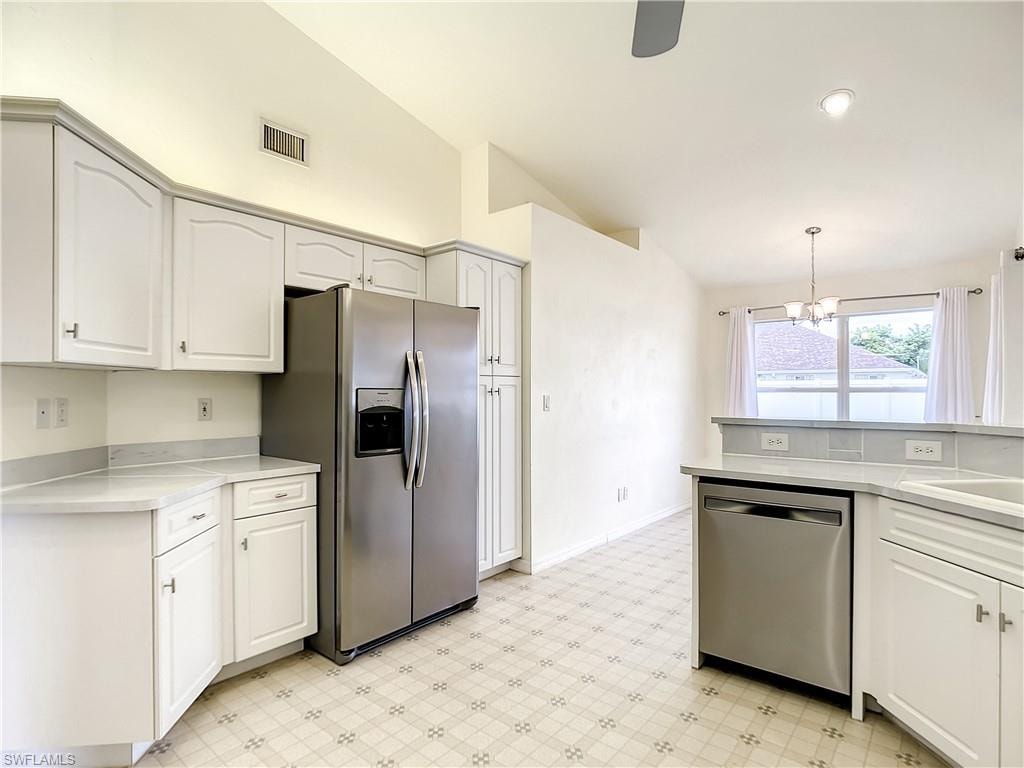 2129 Viscaya PKWY photo 12