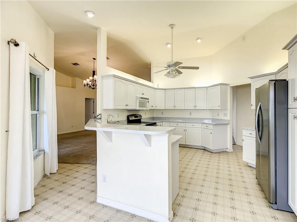 2129 Viscaya PKWY photo 9