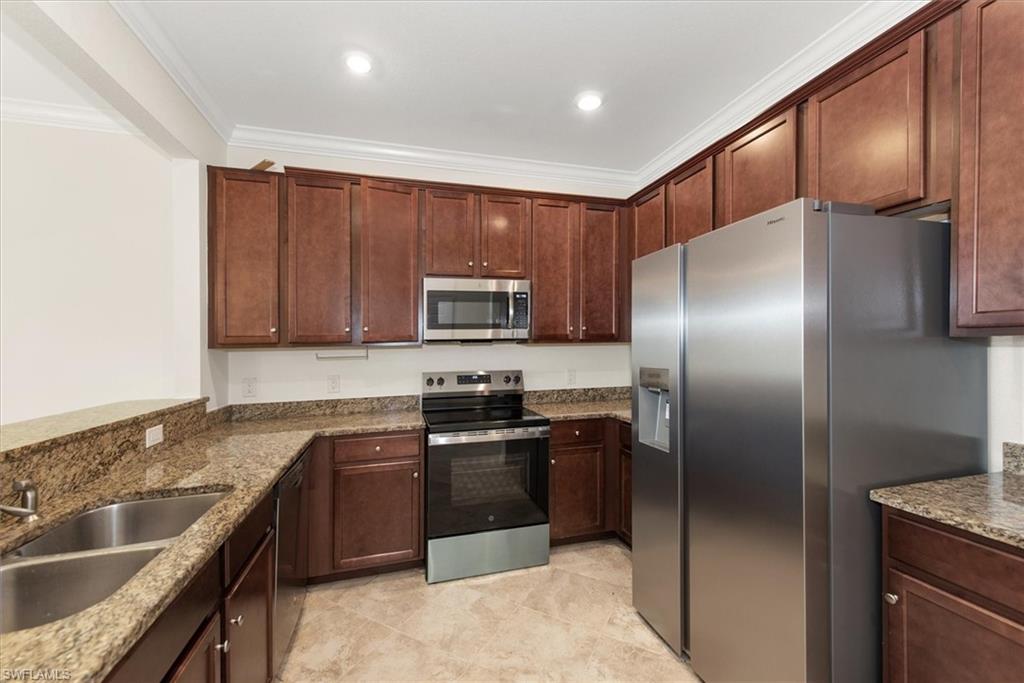 8892 Via Isola CT photo 7