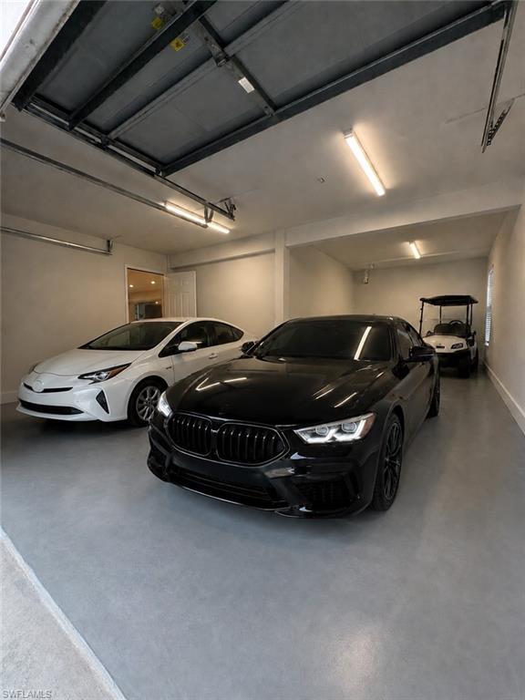 Garage virtually staged