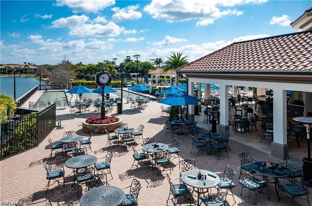 Lifestyle area including pool side dining
