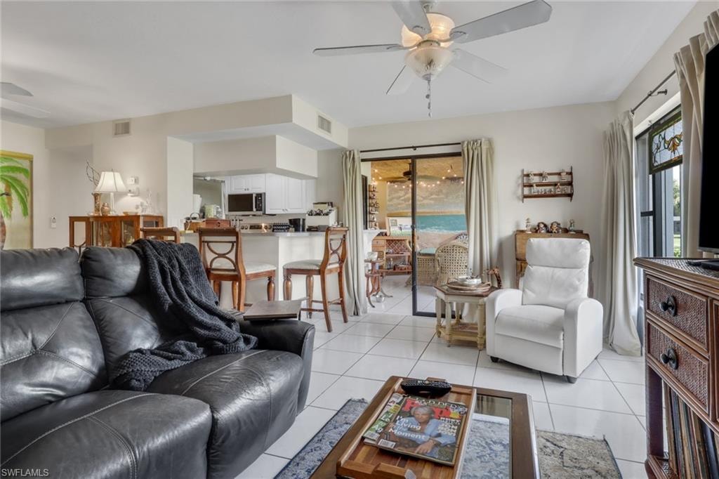 5770 Trailwinds DR 213 photo 7