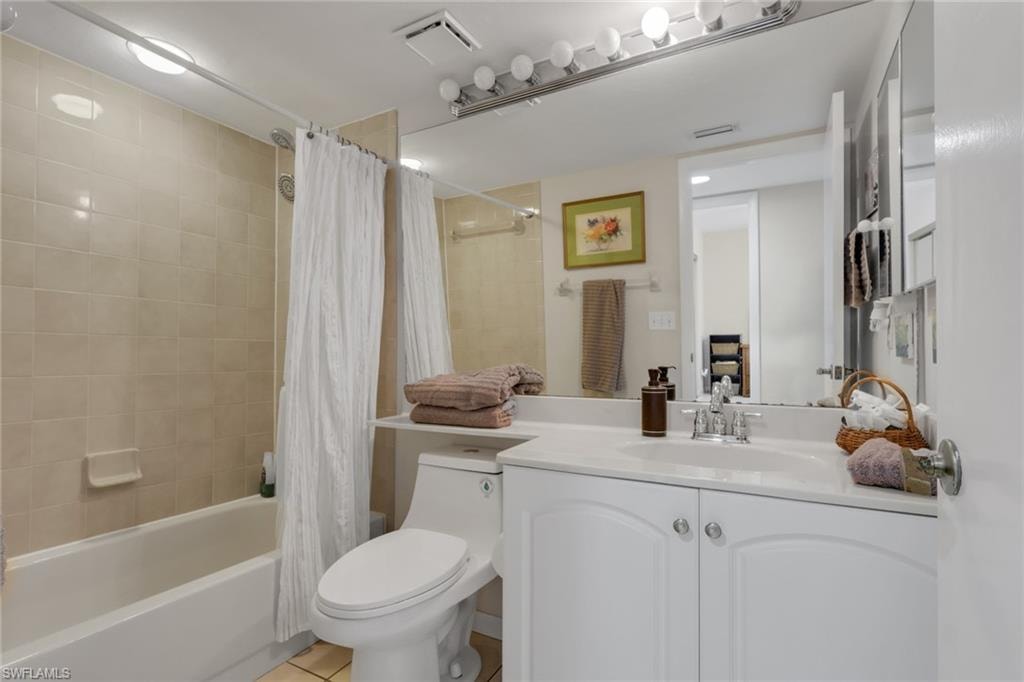 5770 Trailwinds DR 213 photo 20