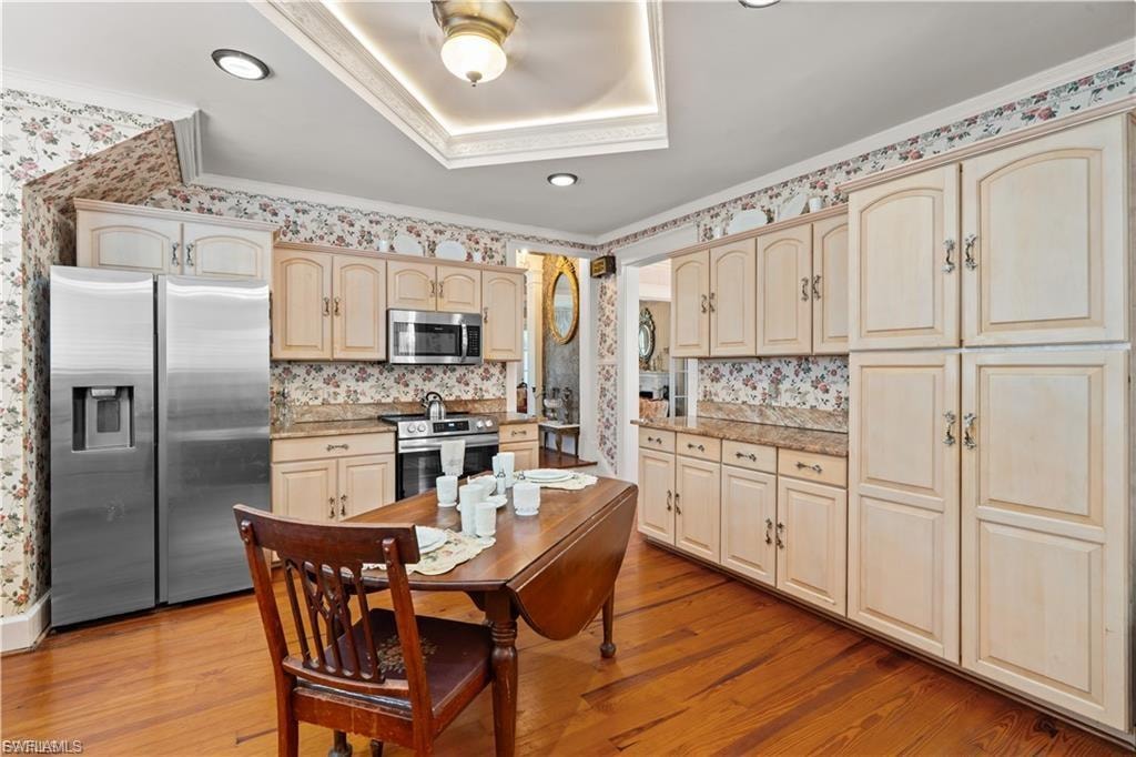 3235 Avocado DR photo 16