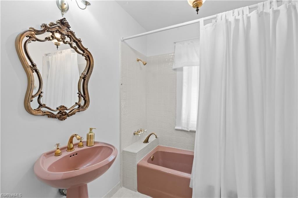 3235 Avocado DR photo 33