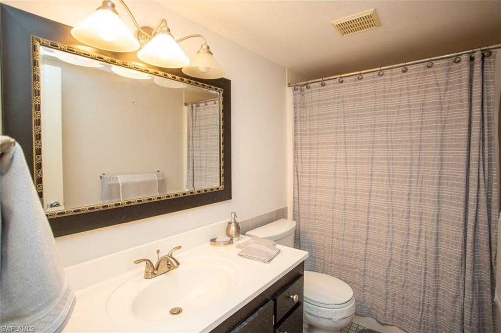 315 Saint Andrews BLVD A25 photo 17