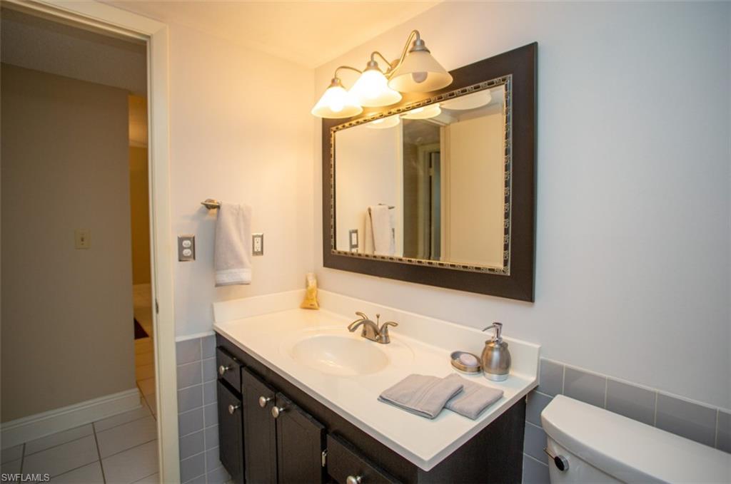 315 Saint Andrews BLVD A25 photo 18