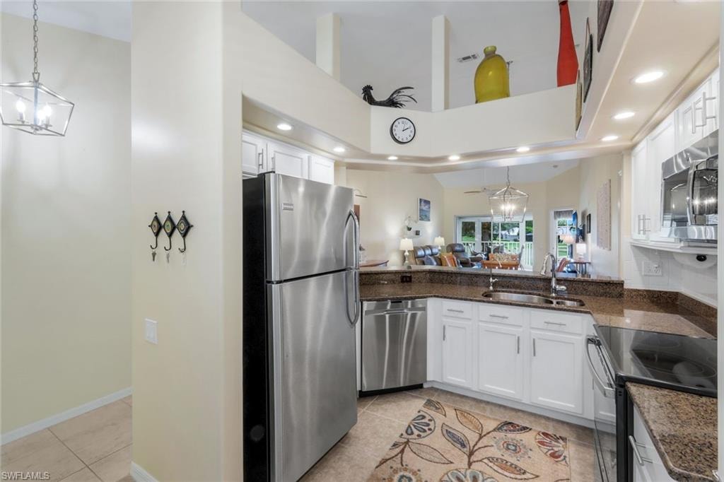 Kitchen With Icemaker, Micro, DW, Water Filtration