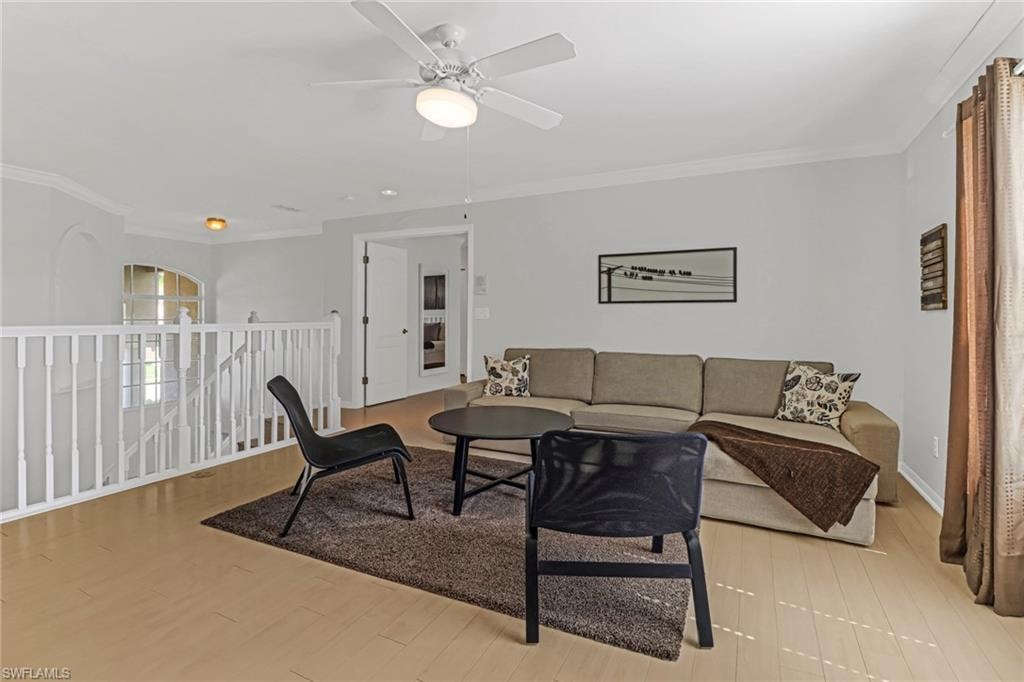 Sitting room / media room