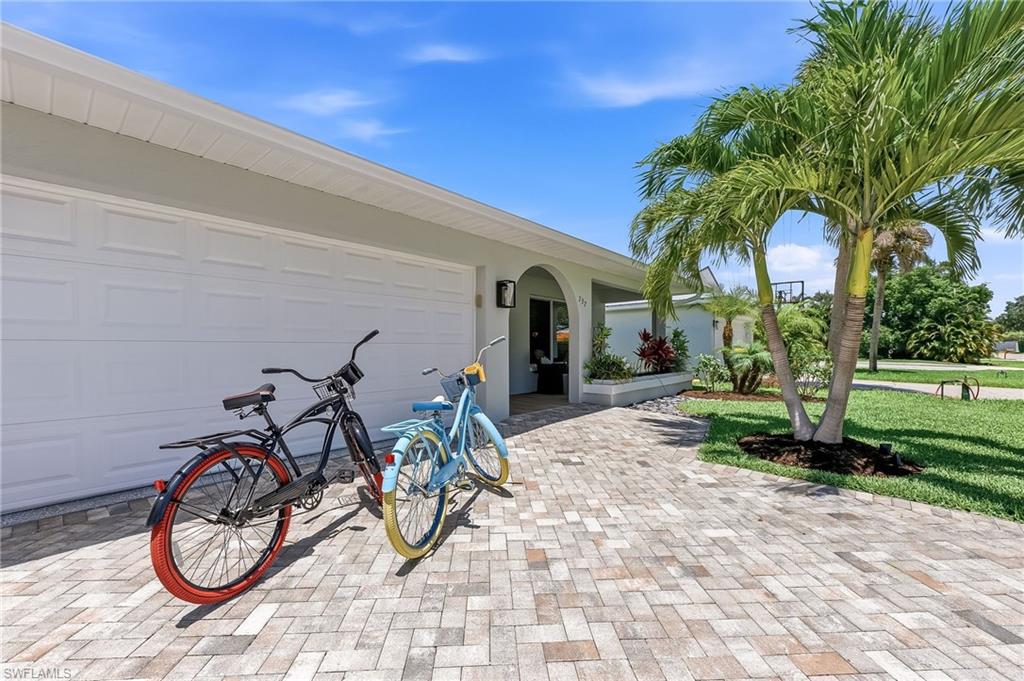 BEACH CRUISER BUKES