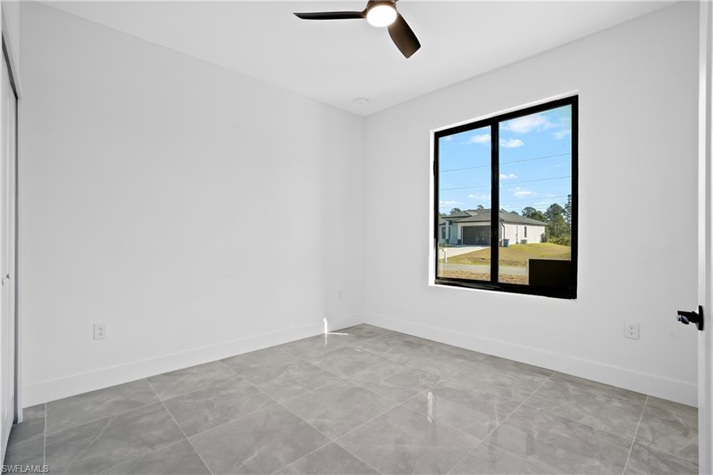 322 Loire AVE S photo 6