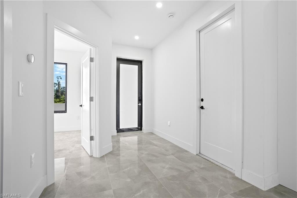 322 Loire AVE S photo 12