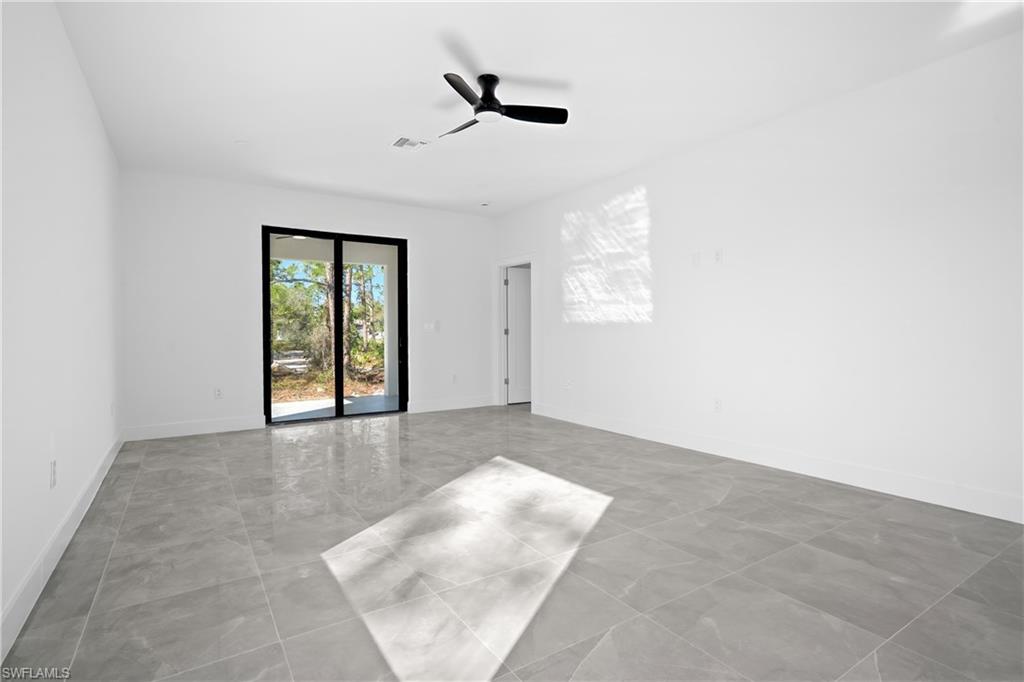 322 Loire AVE S photo 19