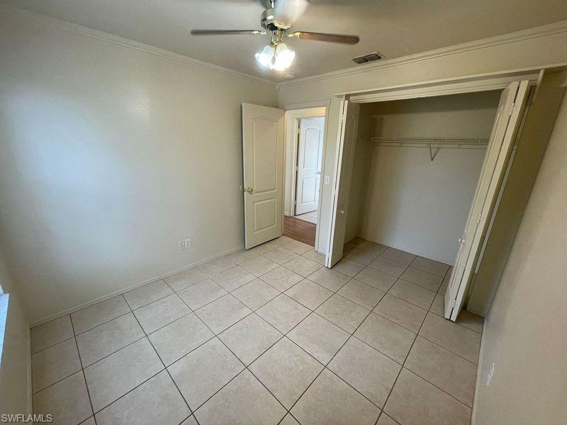 445 Candlewick CIR W photo 13