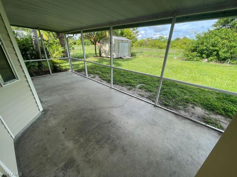 445 Candlewick CIR W photo 18