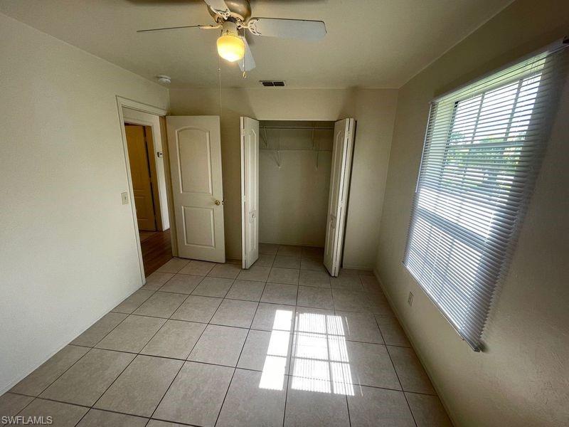 445 Candlewick CIR W photo 15