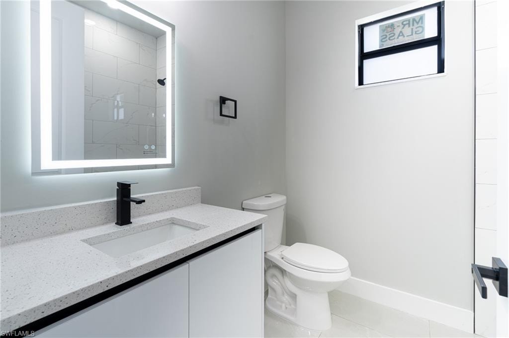 1015 Bagget ST E photo 20