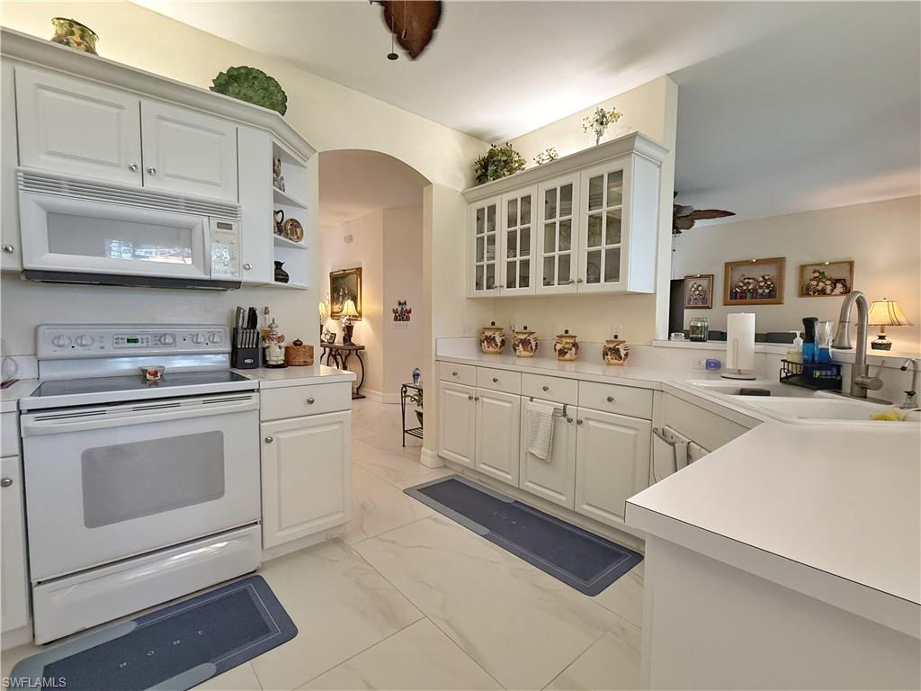 1310 Charleston Square DR 101 photo 23