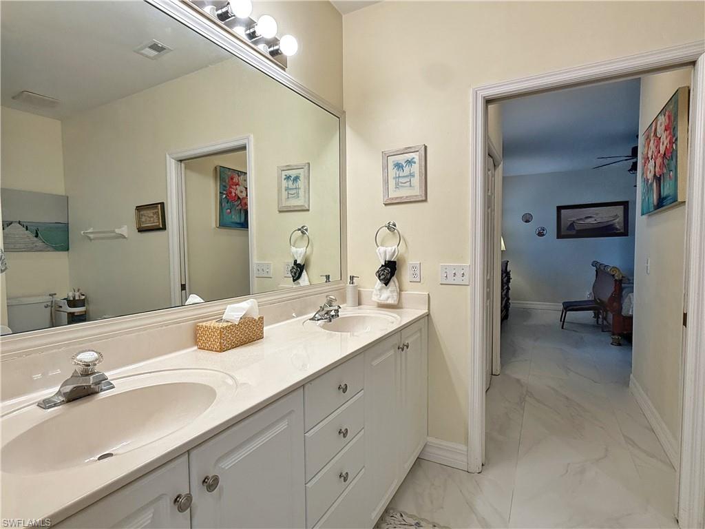 1310 Charleston Square DR 101 photo 6