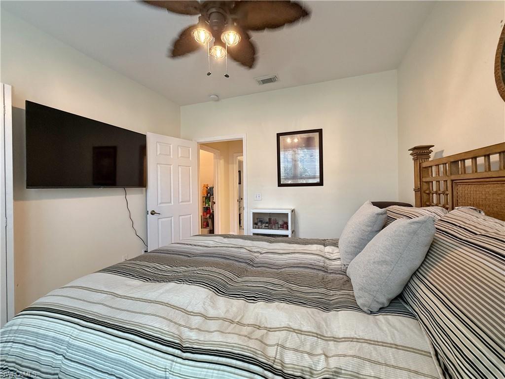 1310 Charleston Square DR 101 photo 13