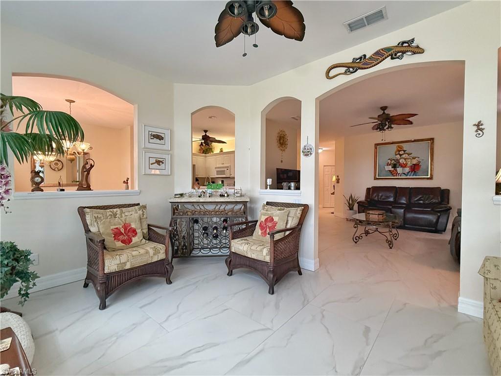1310 Charleston Square DR 101 photo 16