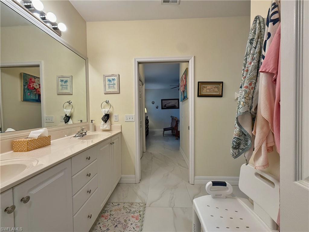 1310 Charleston Square DR 101
