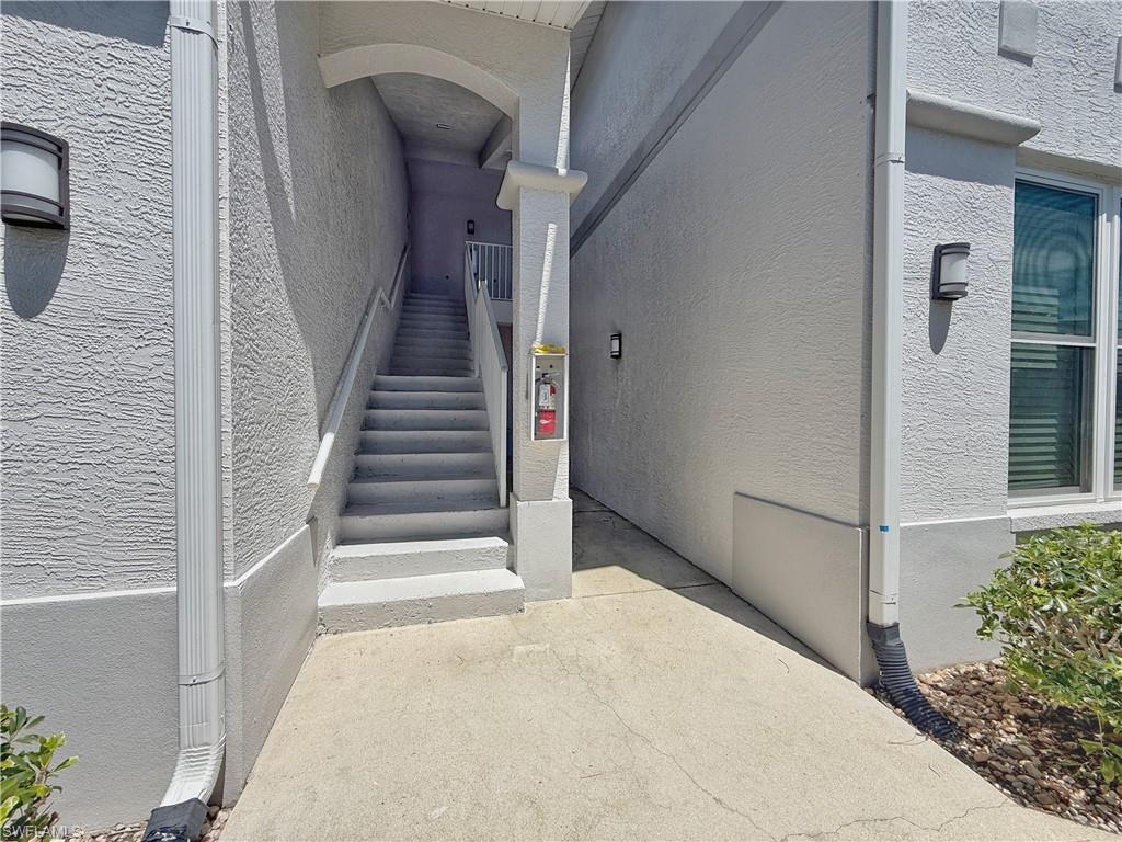 1310 Charleston Square DR 101 photo 30
