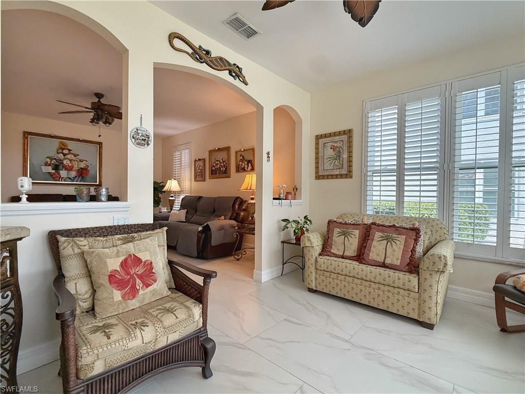 1310 Charleston Square DR 101 photo 18