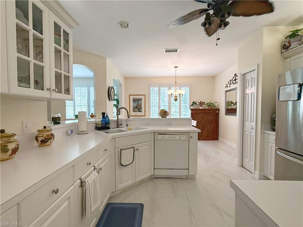 1310 Charleston Square DR 101 photo 25