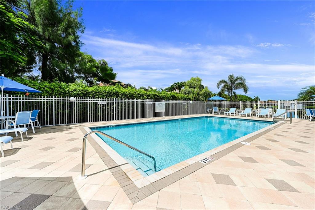 589 Lambton LN photo 23